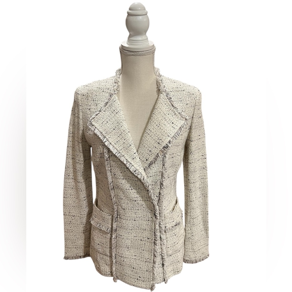 ST. JOHN Jacket Blazer Tweed Knit Fringe Cream Black Size 6